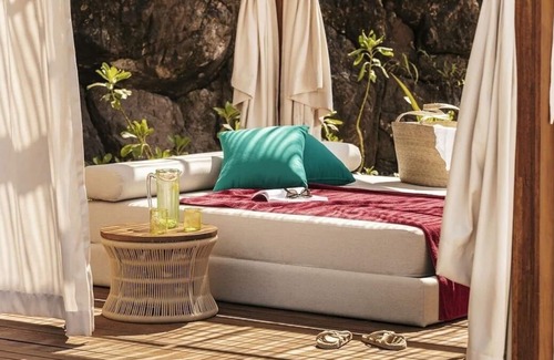 Lo de Marcos House | Get Ready for a Blissful Getaway! Outdoor Pools, Beachfront, Free Breakfast!