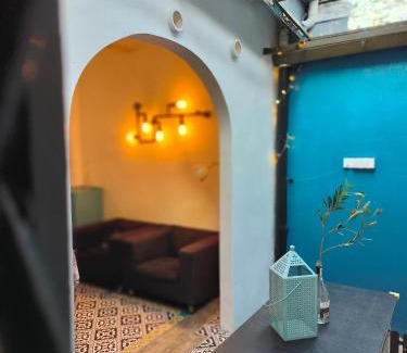 Tanjung Bungah House | Getaway Hometsay Neaby Beach batu Ferringghi 4BR for 15px