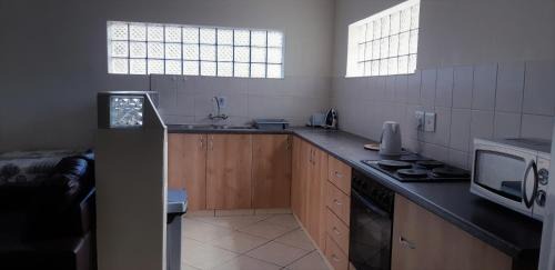Kenridge Apartment | Getaway Self-Catering Tyger Valley