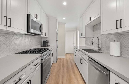 West Beach Apartment | Getaway to SB Near the Beach, Pier, & Funk Zone