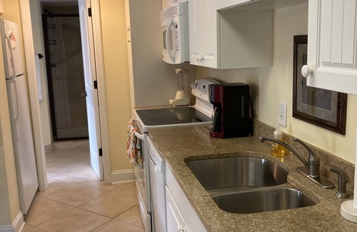 Litchfield by the Sea Condo | Getaway to Serenity Summerhouse Villa’s at Litchfield by The Sea Sept SPECIALS