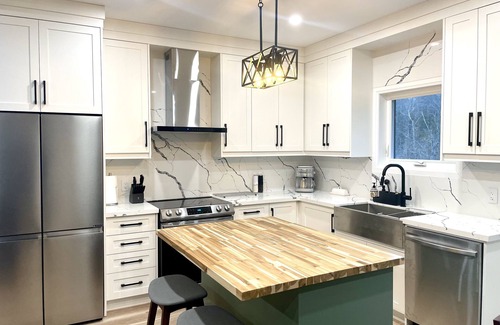 Miller Lake Cottage | Getaway with newly built cottage which is just 20 mins away from Tobermory!