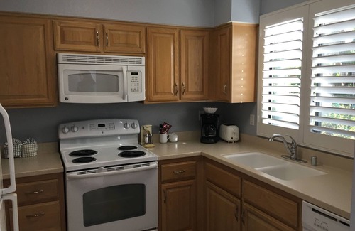 Historic Tennis Club Apartment | GetAways at Palm Springs Tennis Club