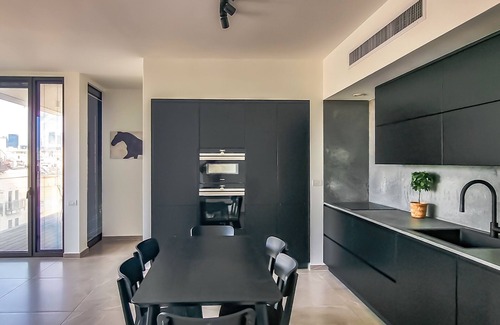 Kerem HaTeimanim Apartment | Geula Solaire