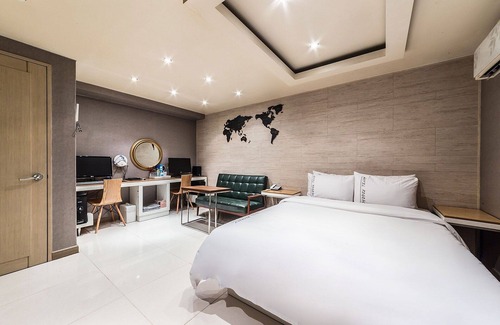Geumjeong-dong Hotel | Geumjeong Regency