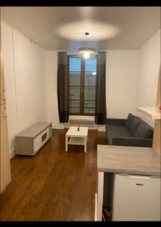 Brunoy Apartment | Ghanmi
