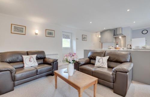 Worton Apartment | Ghyllfoot Apartment