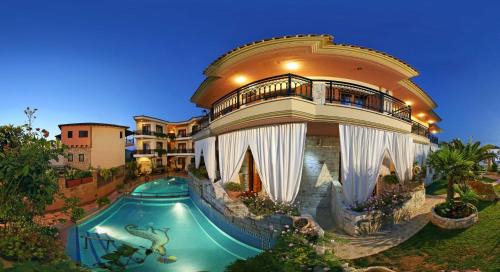 Afytos Hotel | Giannis & Foteini