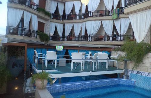 Afytos Hotel | Giannis & Foteini