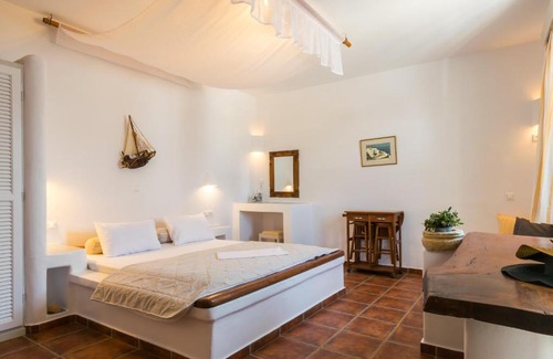 Adamas Hotel | Giannoulis Hotel