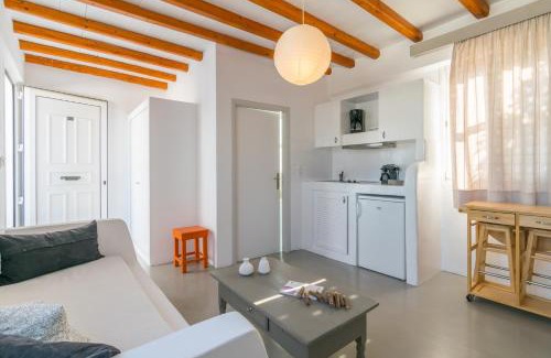 Adamas Hotel | Giannoulis Hotel