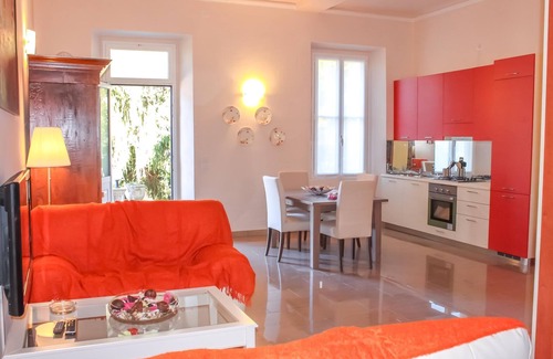 Consiglio di Rumo Apartment | GiardinoLago Arancio Holiday flat on the lake with pool