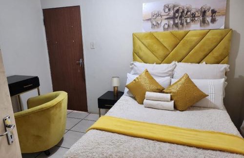 Emalahleni House | Gift from G guesthouse