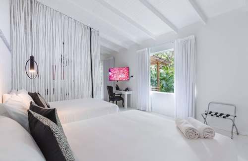 Mal Pais Hotel | Gigi Brown Beachfront Santa Teresa