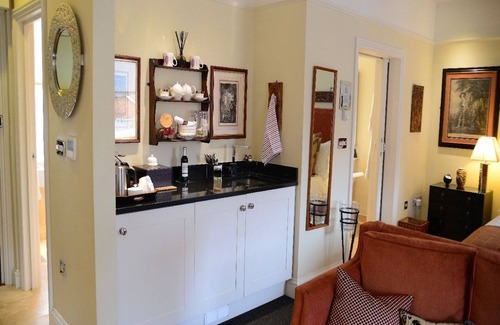 Windsor Bed & Breakfast | Gilbey's Bar & Restaurant