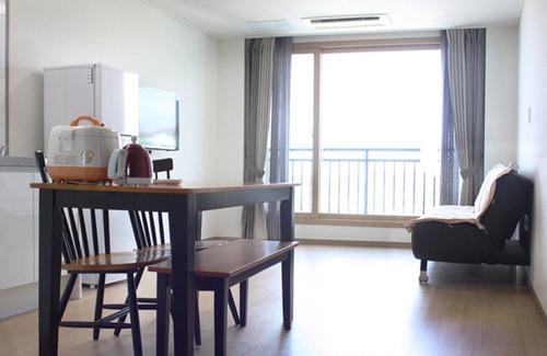 Aewol House | Gilgaon Pension