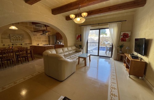 Xaghra Bed & Breakfast | Gilju B&B