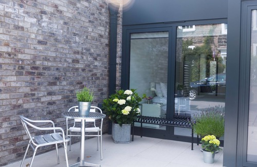 Tollcross House | Gillespie House Stunning Architect designed house near Kings Theatre
