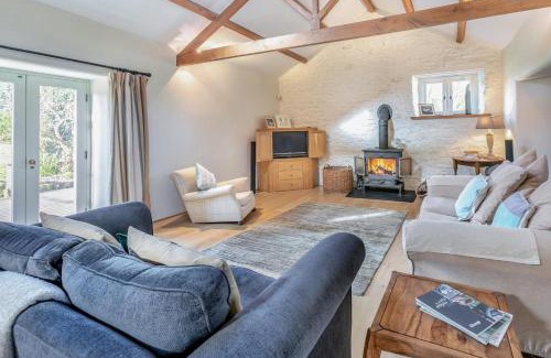 Redruth House | Gilly Barn