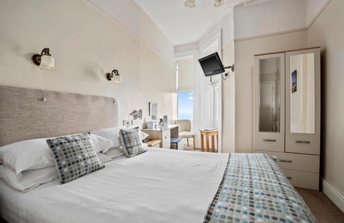 Tenby Hotel | Giltar Hotel