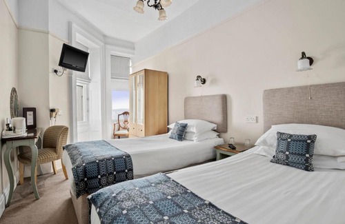 Tenby Hotel | Giltar Hotel
