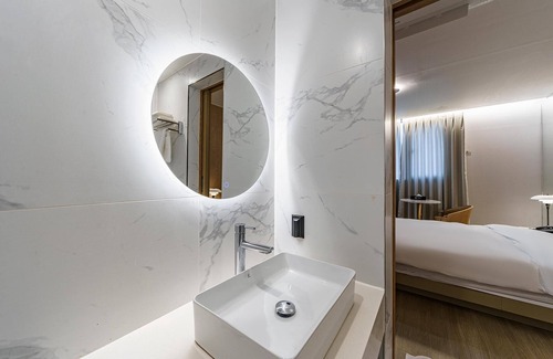 Gimhae Hotel | Gimhae Samgye H Avenue