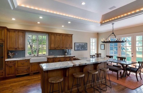 Sun Valley House | Gimlet Family Home | Close to Lift with Hot Tub!
