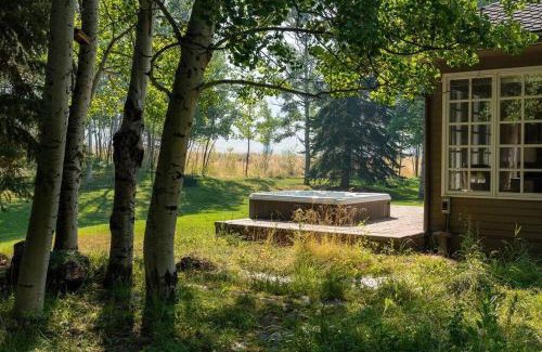 Sun Valley House | Gimlet Family Home Close to Lift with Hot Tub!
