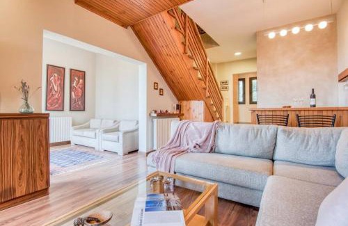 Kfardebian Apartment | Gin - Duplex 3-BR Chalet in Mzaar