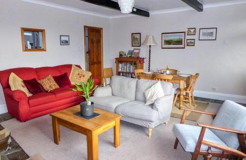 Ainley Top House | Ginnel Corner