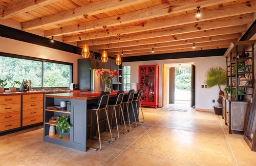 Valle de Bravo Villa | Gio Cabin: Modern and cozy in San Simon Center
