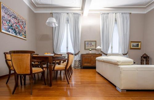 Washington Apartment | Giovio 11 - Eccellente - Spazioso - Centrale