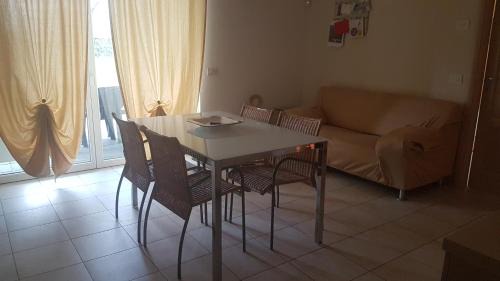 Lierna Apartment | GIRASOLE