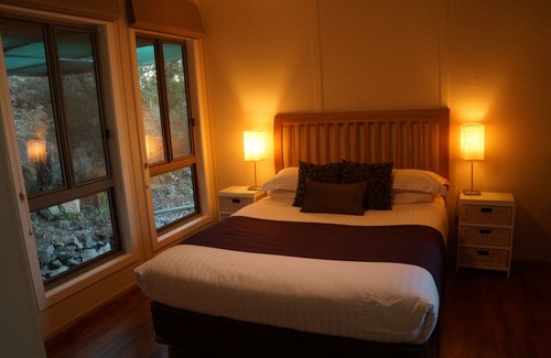 Gisborne Cabin | Gisborne Peak Winery Short Term Stays