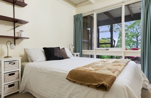 Gisborne Cabin | Gisborne Peak Winery Short Term Stays