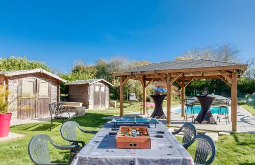 Noyant-Villages House | Gite Bricabroc 7 personnes