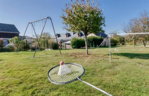 Noyant-Villages House | Gite Bricabroc 7 personnes