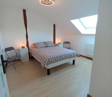 Noyant-Villages House | Gite Bricabroc 7 personnes