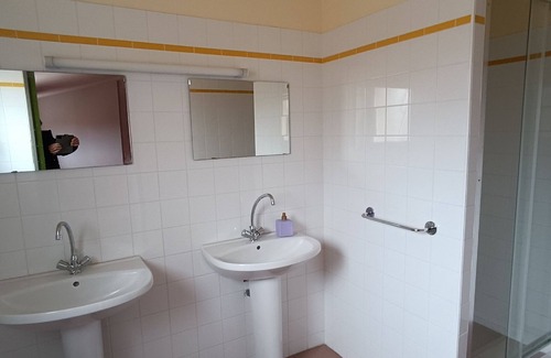 Prugnanes Bed & Breakfast | Gite d'étape Benjamin sur le sentier Cathare (3-person room)
