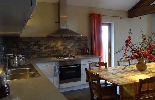 Gluiras House | Gite de Chapelèche les Glycines Pour 8 à 10 Personnes