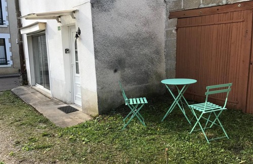 Sery House | Gite de l'écluse near voie verte and Vézelay