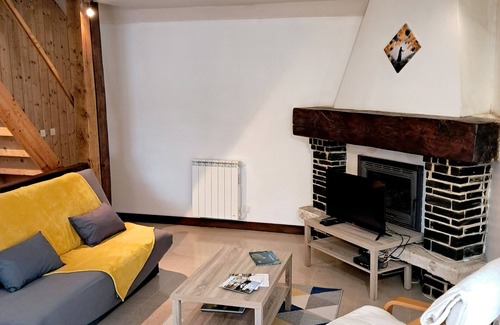 Sery House | Gite de l'écluse near voie verte and Vézelay