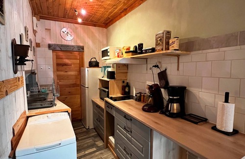 Gontaud Apartment | Gîte des Lys – Cozy House in the Heart of Monségur, Gironde