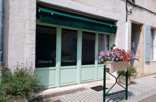 Gontaud Apartment | Gîte des Lys – Cozy House in the Heart of Monségur, Gironde