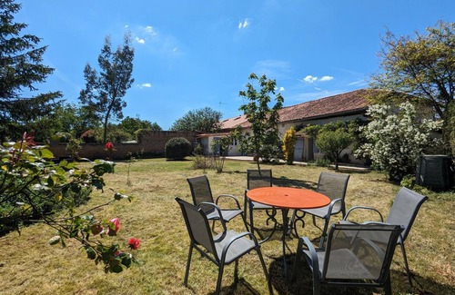 Chasseneuil-sur-Bonnieure Cottage | Gite Chasseneuil-sur-Bonnieure, 2 bedrooms, 4 persons
