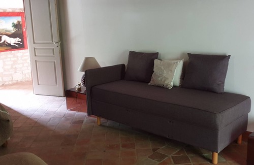 Assay House | Gite furnished holiday home rental family friends in castle park