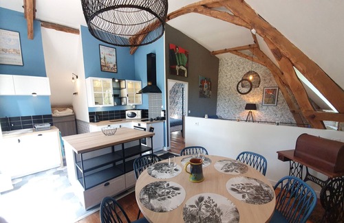 Montvalent House | Gîte in Montvalent, close to the most beautiful sites, Rocamadour, Adult only stay