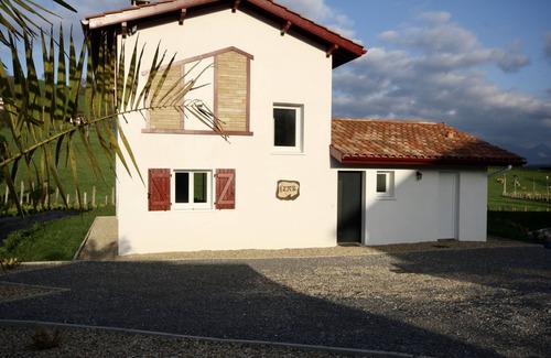 Irouleguy House | Gîte IZAR 4*, home in the heart of the Basque Country