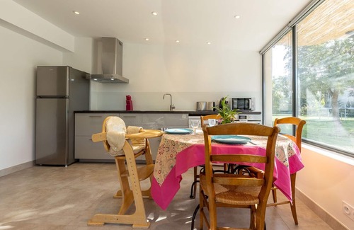 Pernes-les-Fontaines House | Gite kenza in the heart of Provence with swimming pool in a 3000 m2 property.