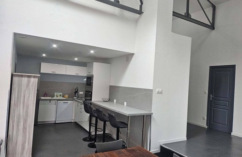 Lillers House | Gite le carré 17